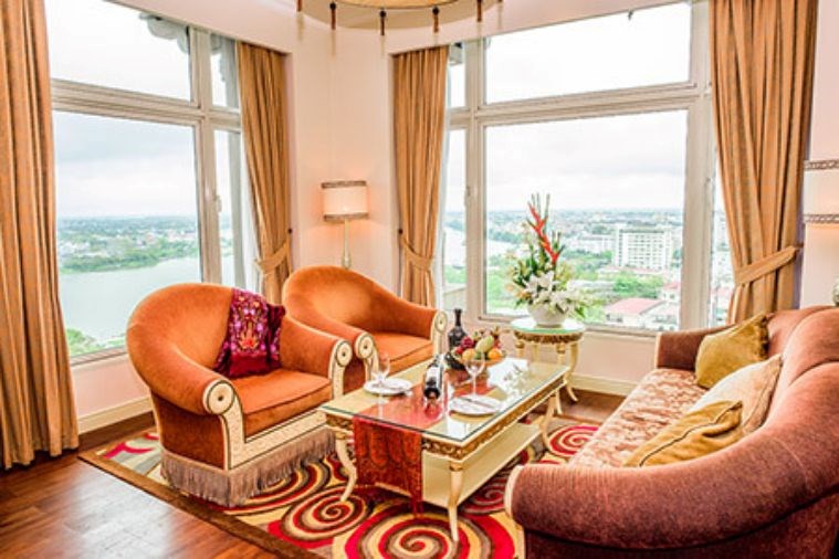 Phòng Senior Suite River 